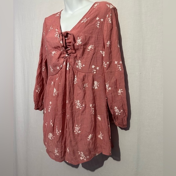 Cato Floral Tie-Front Tunic Top, size Large - Picture 2 of 4